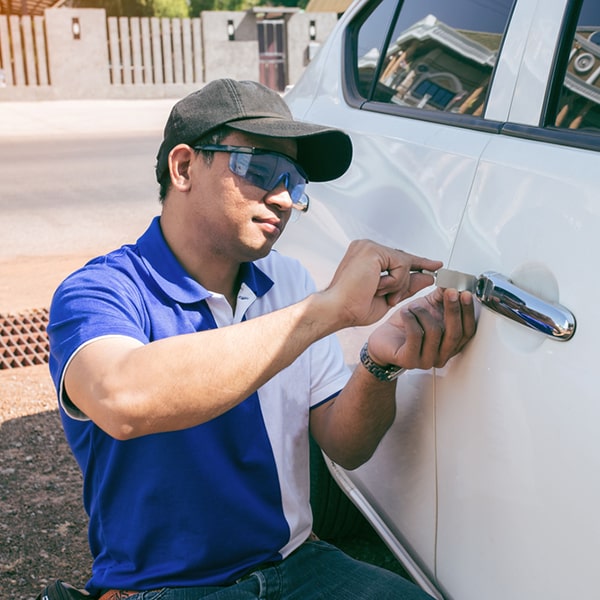 cerrajería de autos cuenta con experiencia en la apertura de autos de alta gama